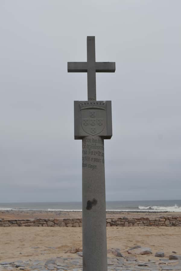 Cape Cross and Henties Bay Guided Tour SkeletonCoast Namibia - Zeila Shipwreck and Doughnut Rock