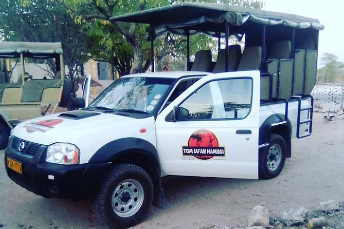 ETOSHA PARK SAFARI with local guides in 9-seater 4x4s - Key points at a glance