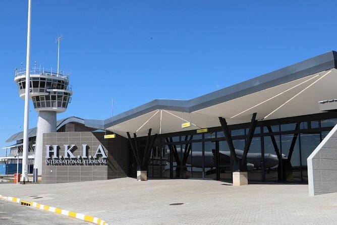 Private Transfers between Windhoek and Hosea Kutako Int. Airport - The 30 to 45 minute ride into Windhoek