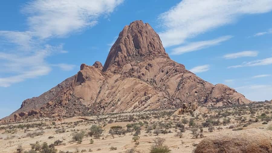 Swakopmund: Spitzkoppe Day Tour with Hotel Pickup - A short pause at Hentiesbaai