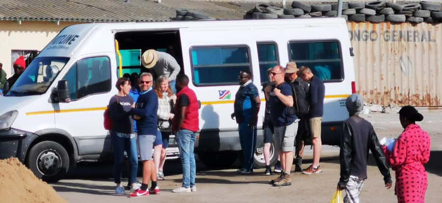 Walvis Bay: Mondesa Township Tour - Food brings the tour into a family kitchen