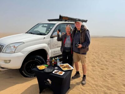 Walvisbay: Sandwich Harbour 4×4 & Sandboarding Tours