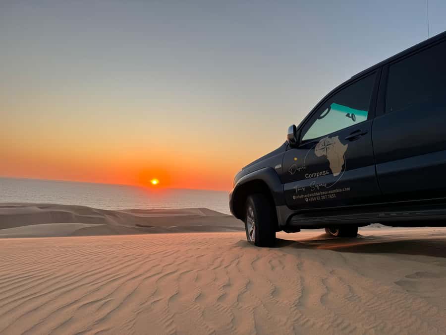 Walvisbay: Sandwich Harbour SUNSET Tour-End It Beautifully - The 4x4 ride into Sandwich Harbour