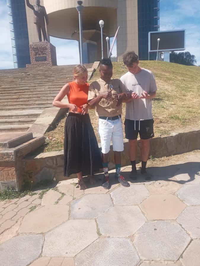 Windhoek: Katutura Township and City Walking Tour - Crafts, food, and the taste of daily life